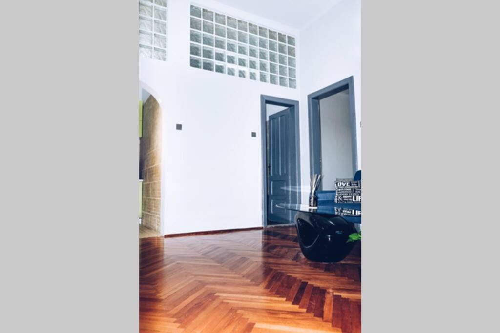 ☆Modern High Ceiling Apartment - Heart Of The City Oradea Εξωτερικό φωτογραφία